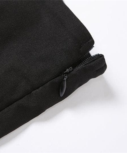 Edgy Chic High-Waisted Black Shorts with Detachable Letter Chain Garter – Your Fall & Halloween Party Essential