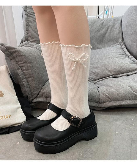 Autumn Chic: Faux Pearl Bowknot Ribbed Ruffle Knee-High Socks for Women