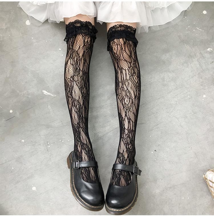 Enchanting White Lace Thigh-High Stockings – Delicate Ruffle Trim for Autumn & Halloween Chic