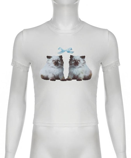 Cozy Kitten Duo White Crop Top - Sweet Y2K Fall Style with Lace Trim