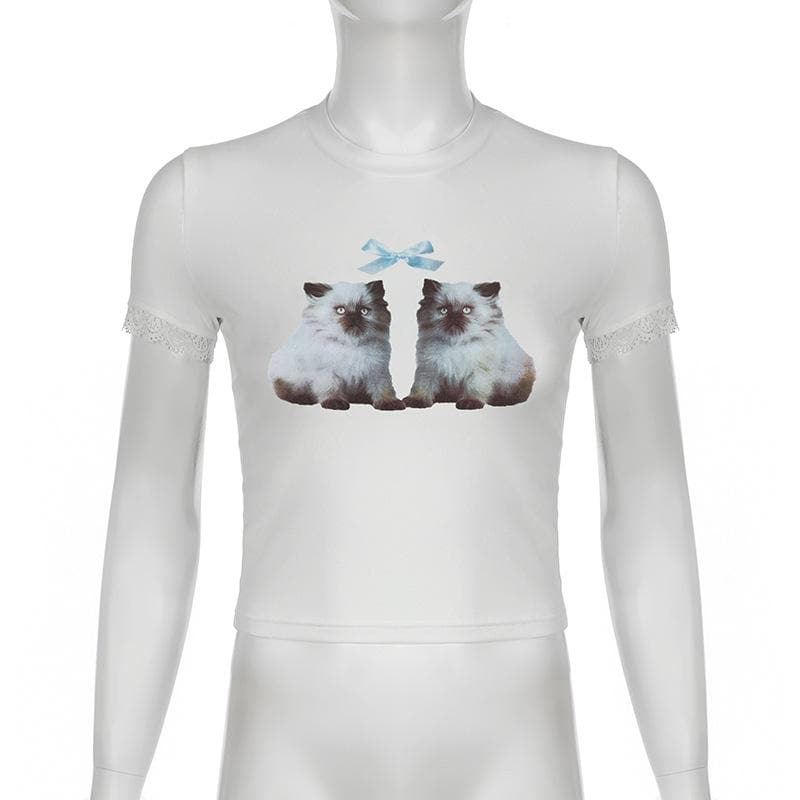 Cozy Kitten Duo White Crop Top - Sweet Y2K Fall Style with Lace Trim