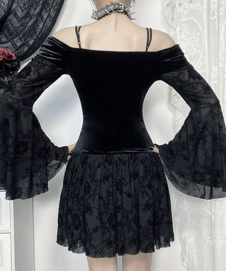 Slay the Night: Gothic Velvet Off-Shoulder Mini Dress - Dramatic Flared Sleeves for Halloween & Fall Parties