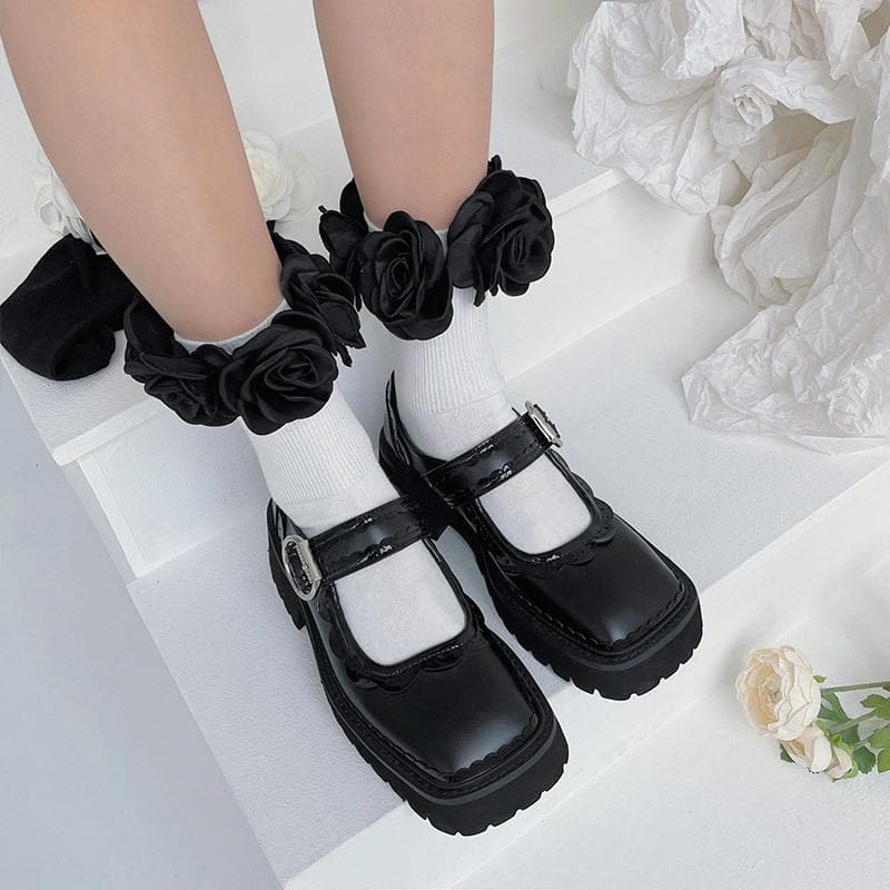 Coquette Rose Applique Ankle Socks - Whimsical Fall & Halloween Style for Women