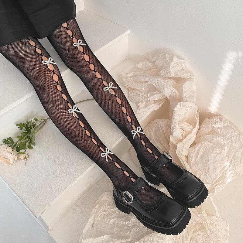 Chic Pearl Bow Fishnet Tights – Your Must-Have for Fall & Halloween Style