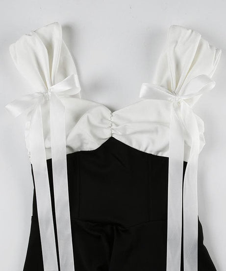 Sweetheart Bow-Tie Ruched Mini Dress - Chic Black & White Fall Flirt
