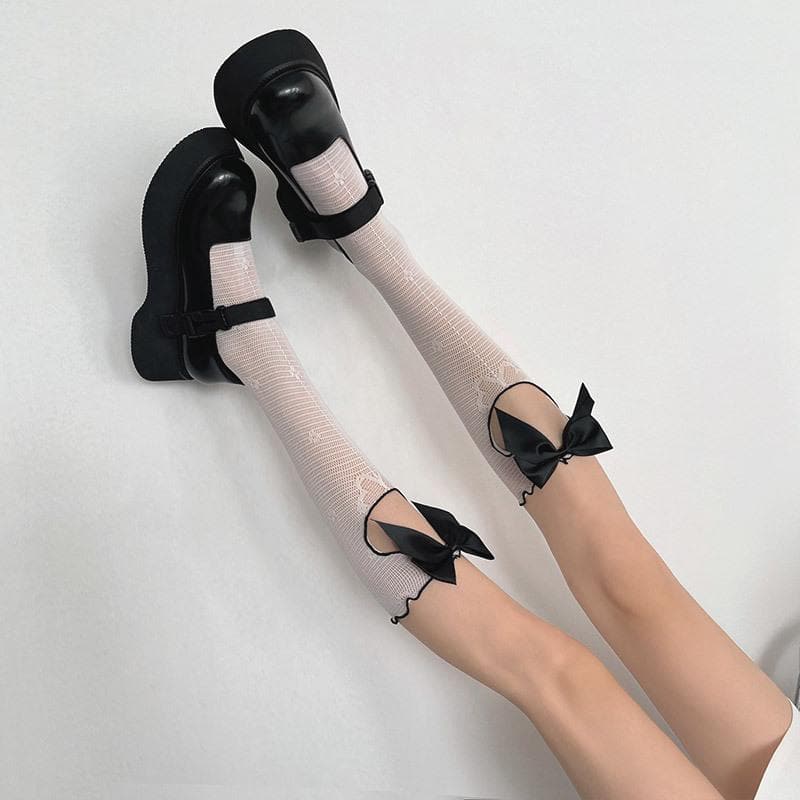 Autumn Delight: Coquette Bow Cutout Knee High Socks - Sweet & Stylish for Fall