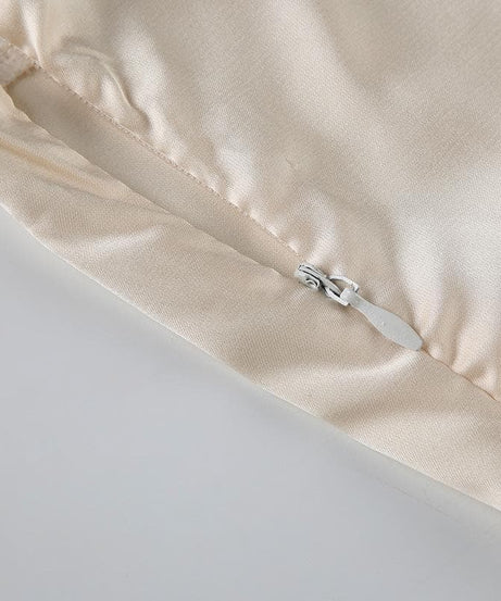 Luxurious Lace & Satin Bodysuit - Your Essential for Fall Layering & Holiday Glam