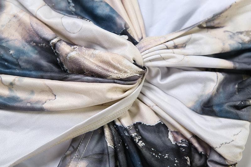 Statement Halter Cut-Out Midi Dress with Metallic Hardware – The Ultimate Fall Party Look