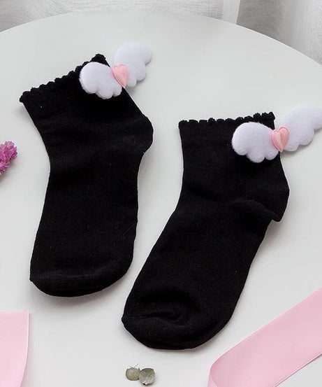 Adorable Angel Wing & Heart Ankle Socks - Ruffled, Cozy & Perfect for Fall Gifting