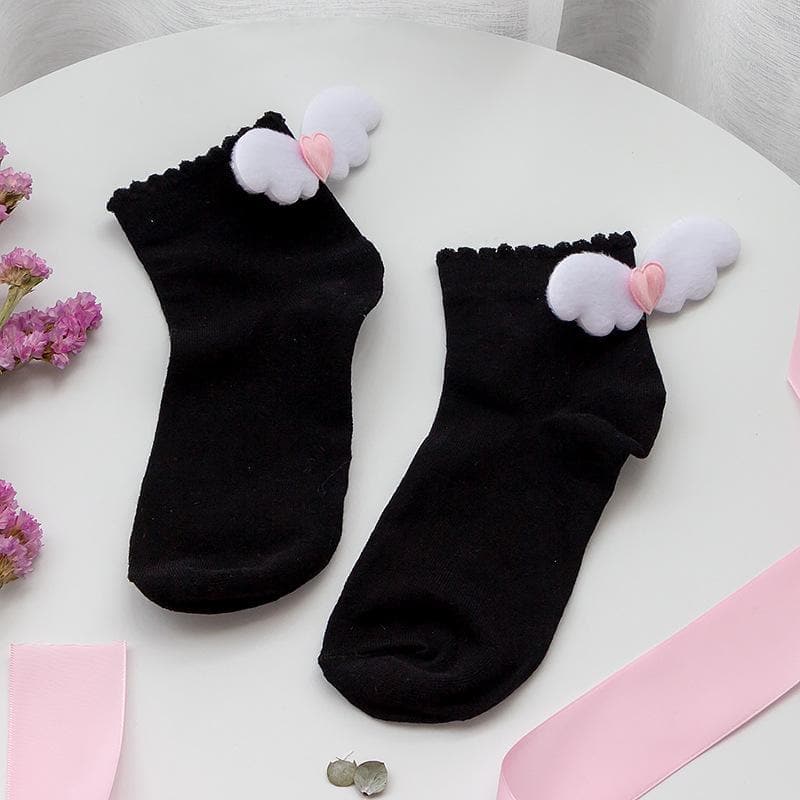 Adorable Angel Wing & Heart Ankle Socks - Ruffled, Cozy & Perfect for Fall Gifting