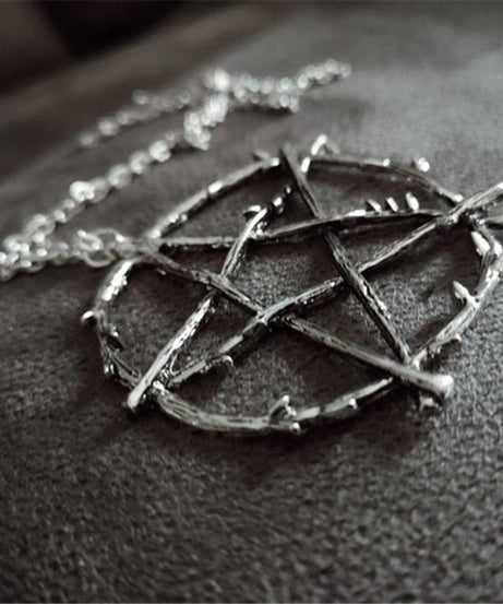 Witchy Thorn Pentagram Necklace - Mystical Gothic Pendant for Fall & Halloween 2025