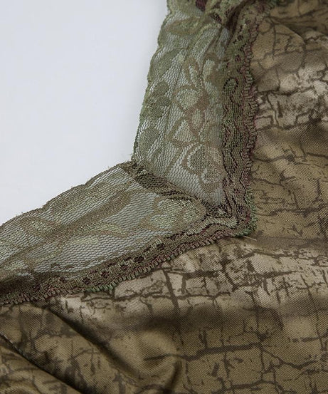 Chic Fall Vibe: Y2K Distressed Print Lace Cami Mini Dress with Side Slit