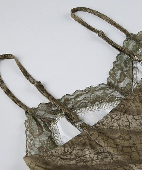 Chic Fall Vibe: Y2K Distressed Print Lace Cami Mini Dress with Side Slit