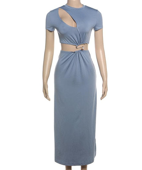 Effortless Fall Style: Modern Cutout Crop Top & Maxi Skirt Set with Ring Detail