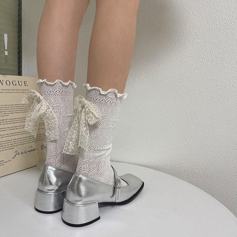 Delicate Lace Bow Ruffle Mid-Calf Socks – Enchanting Fall & Holiday Style