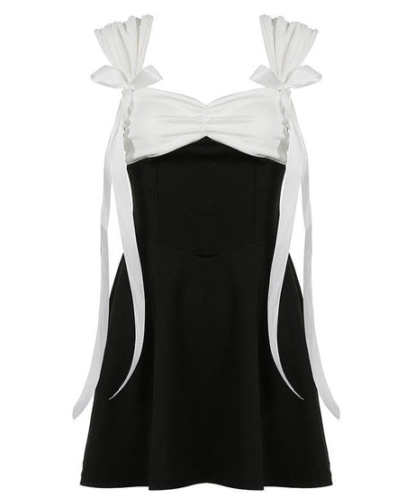 Sweetheart Bow-Tie Ruched Mini Dress - Chic Black & White Fall Flirt