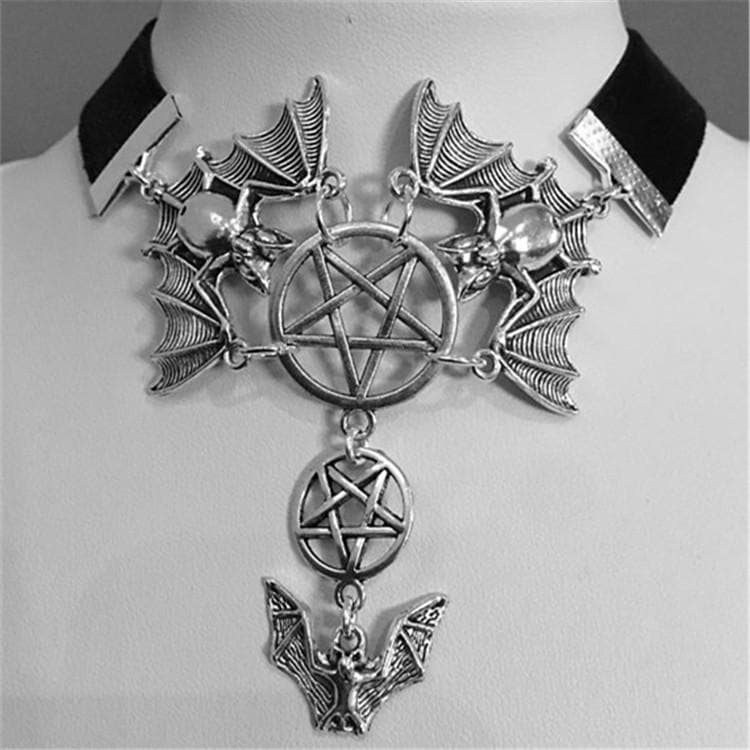 Gothic Bat & Pentagram Velvet Choker Necklace - Edgy Witchy Halloween Statement