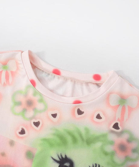 Dreamy Pastel Kitty Crop Top - Playful Airbrush Graphic Tee for Cozy Fall Days