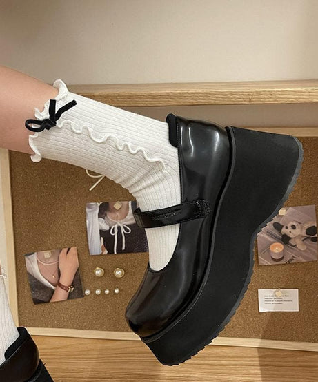 Chic Coquette Ruffle Ankle Socks with Bow | Trendy Fall Fashion & Halloween Charm