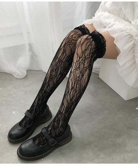 Enchanting White Lace Thigh-High Stockings – Delicate Ruffle Trim for Autumn & Halloween Chic