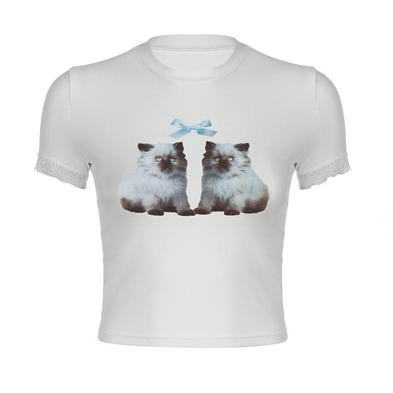 Cozy Kitten Duo White Crop Top - Sweet Y2K Fall Style with Lace Trim
