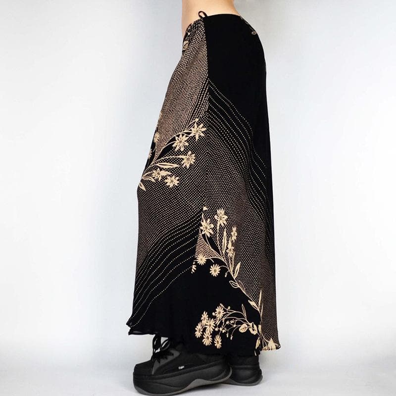 Midnight Bloom & Dot Maxi Skirt – Fall's Must-Have Bohemian Chic for American Women