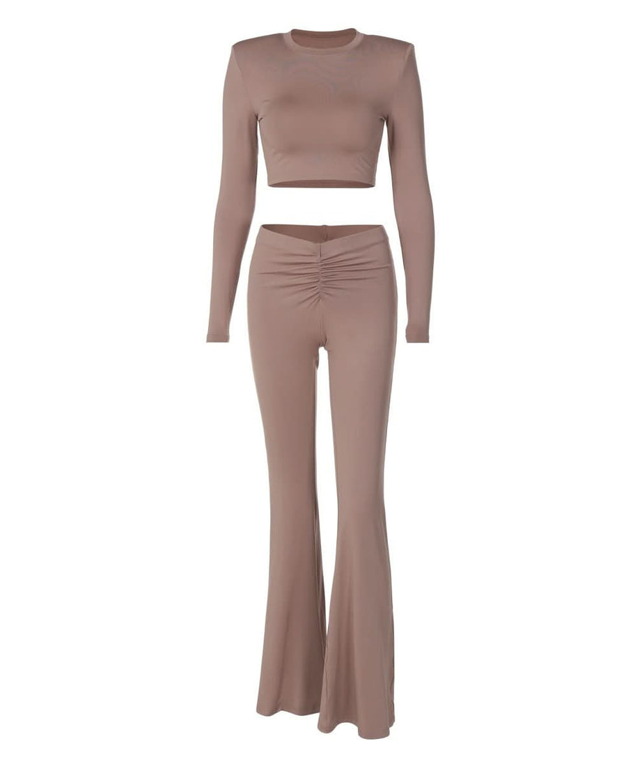 Cozy Fall Chic: Women's Ruched Flare Pant & Long Sleeve Crop Top Set - Mocha Brown Loungewear