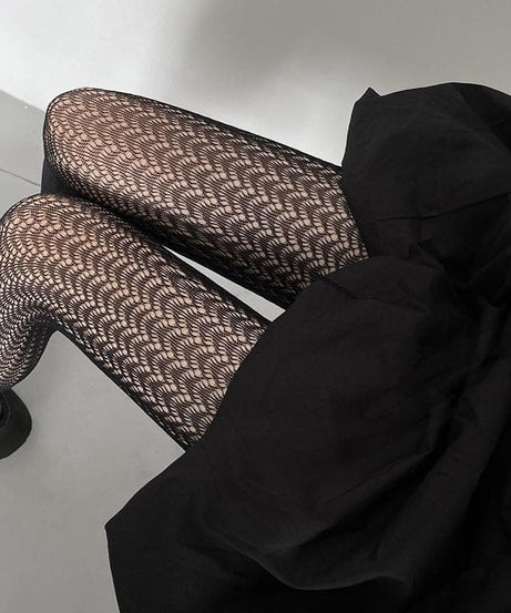 Gothic Chic Patterned Fishnet Tights – Elevate Your Fall & Halloween Style