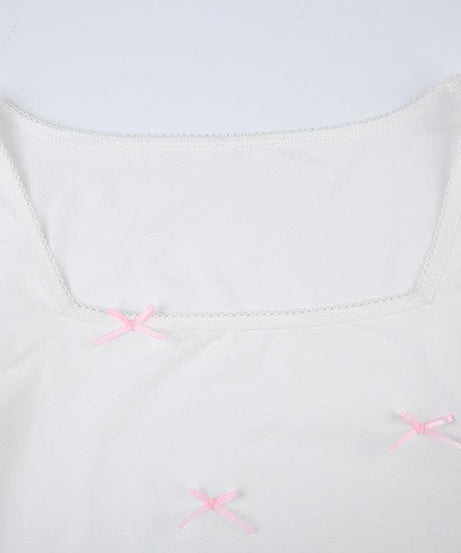 Sweetheart Square Neck Long Sleeve Top with Dainty Pink Bows - Your Perfect Fall Staple