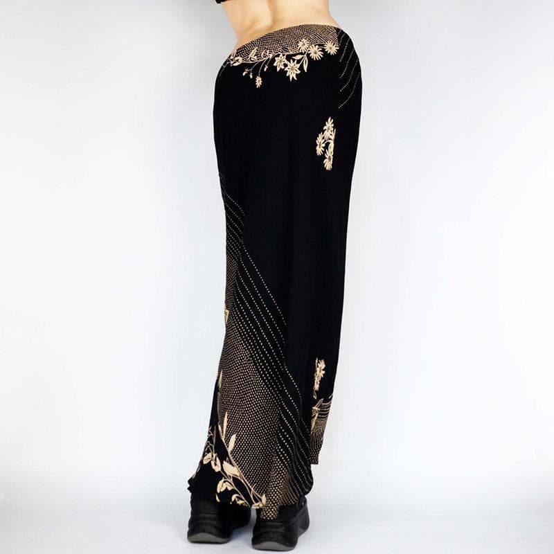 Midnight Bloom & Dot Maxi Skirt – Fall's Must-Have Bohemian Chic for American Women