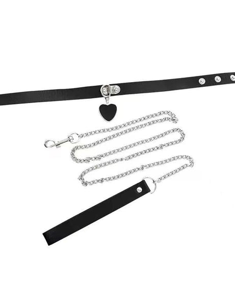 Edgy Black Heart Choker Necklace for Women - Dark Romance Fall & Halloween Style