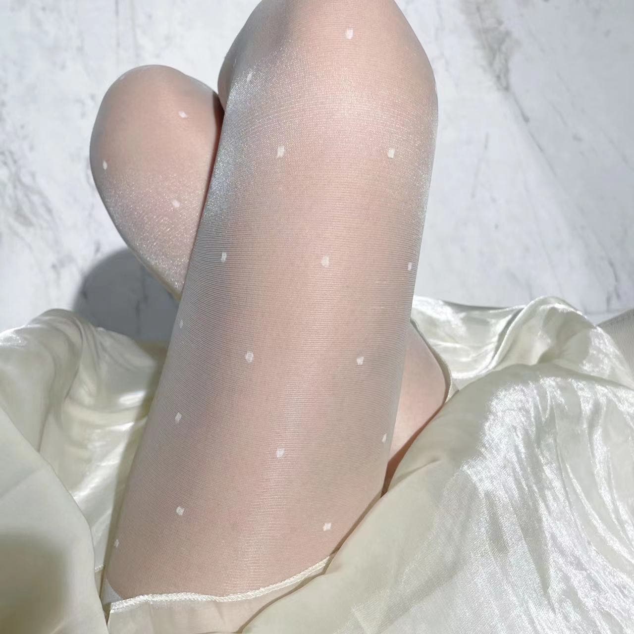 Chic & Versatile: Dainty Dot Sheer Tights – Your Fall & Holiday Style Essential
