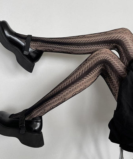 Chic Lace Pattern Fishnet Tights – Your Must-Have for Fall Fashion & Halloween
