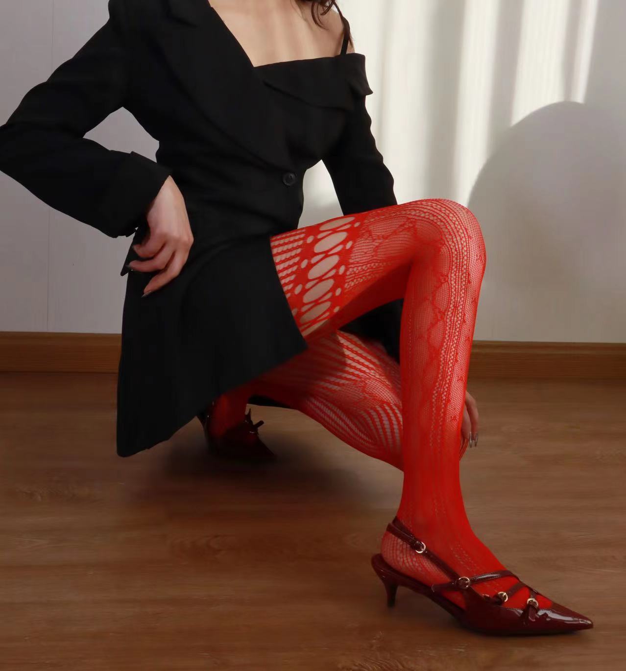 Fall's Hottest Statement: Asymmetrical Hollow-Out Fishnet Tights for Edgy Halloween & Beyond