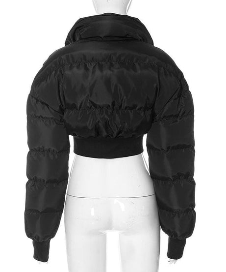Trendsetter Cropped Puffer Jacket: Chic Black Mock Neck for Fall & Winter Style
