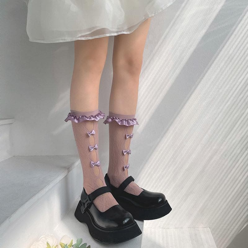 Spooky Chic Black Lace Bow Ruffle Knee-High Socks - Elevate Your Fall & Halloween Style!