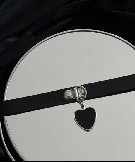 Edgy Black Heart Choker Necklace for Women - Dark Romance Fall & Halloween Style