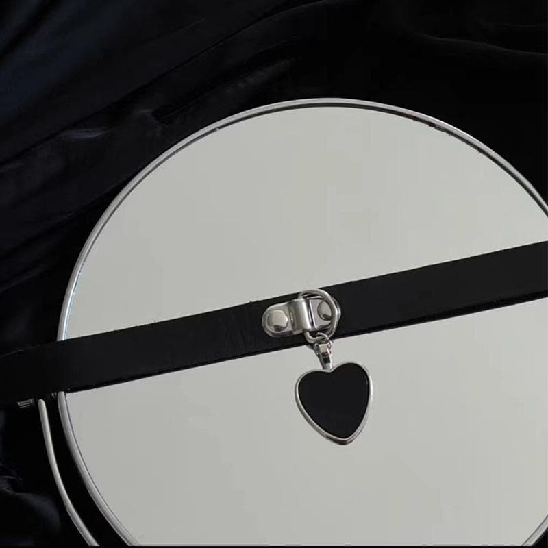 Edgy Black Heart Choker Necklace for Women - Dark Romance Fall & Halloween Style