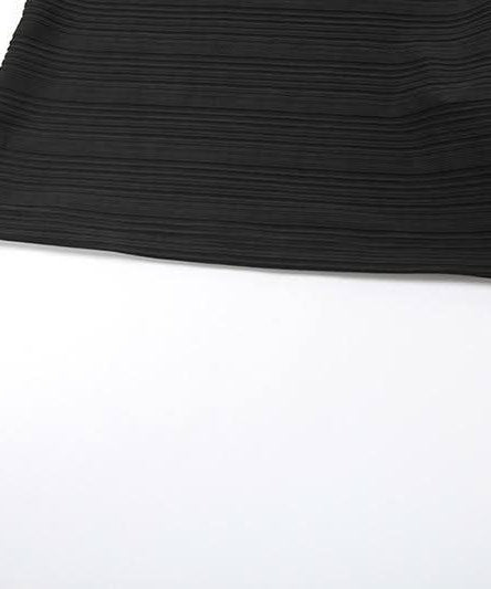 Effortless Chic: Black Halter Neck Backless Textured Shorts Set – Perfect for Fall Layering & Cozy Comfort