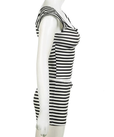Effortlessly Stylish Striped Pajama & Loungewear Set - Women's Comfy Cap Sleeve Top & Shorts for Cozy Fall Nights