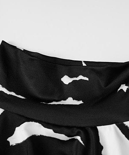 Chic Abstract Print Turtleneck Midi Dress – Your Fall Style Essential