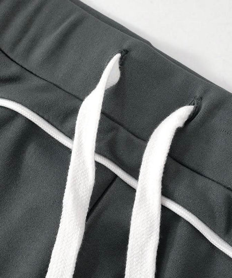Chic Fall Athleisure Set: Women's Full-Zip Crop Jacket & Drawstring Shorts - Cozy Autumn Comfort