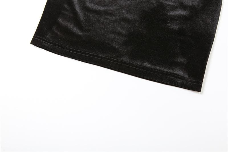 Sultry Black Velvet Bodycon Mini Dress with Lace Sweetheart Neckline | Your Fall & Holiday Party Essential