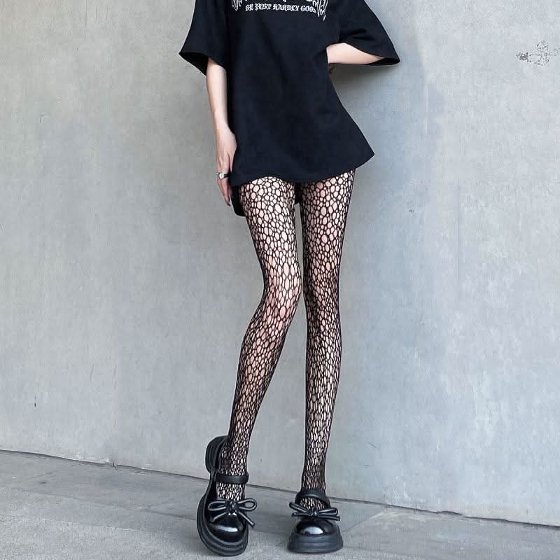 Elevate Your Fall Style: Intricate Web Sheer Tights – Perfect for Halloween & Beyond!