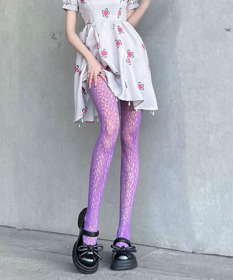 Elevate Your Fall Style: Intricate Web Sheer Tights – Perfect for Halloween & Beyond!