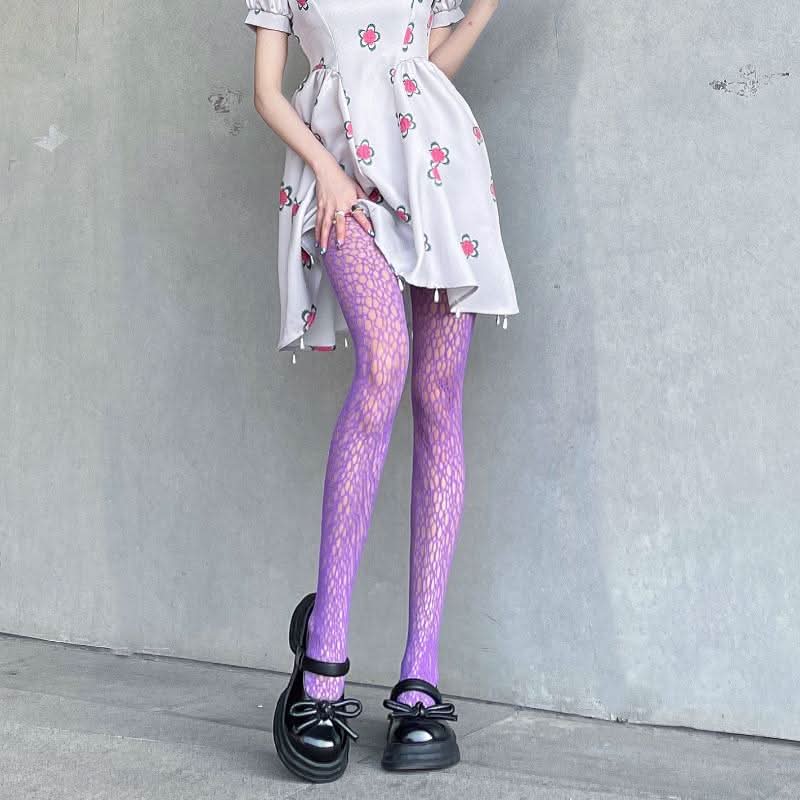Elevate Your Fall Style: Intricate Web Sheer Tights – Perfect for Halloween & Beyond!