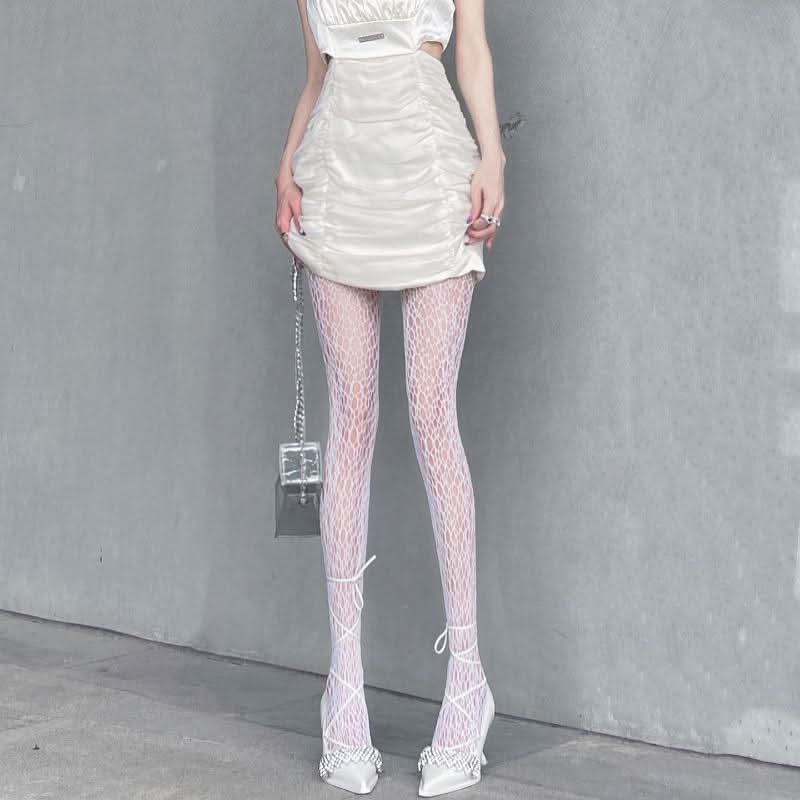 Elevate Your Fall Style: Intricate Web Sheer Tights – Perfect for Halloween & Beyond!